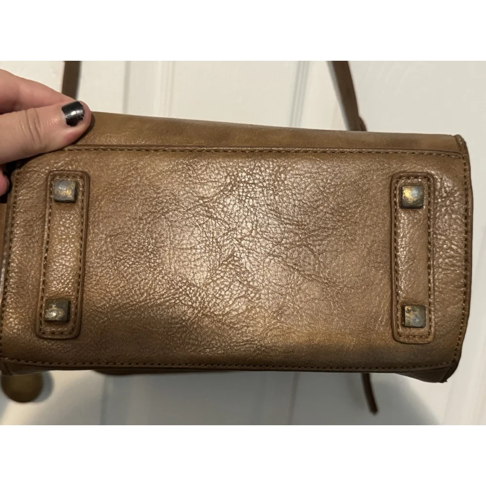 Simply Noelle Shoulder Bag Crossbody Purse Boho Faux Leather Handle Strap 11x10